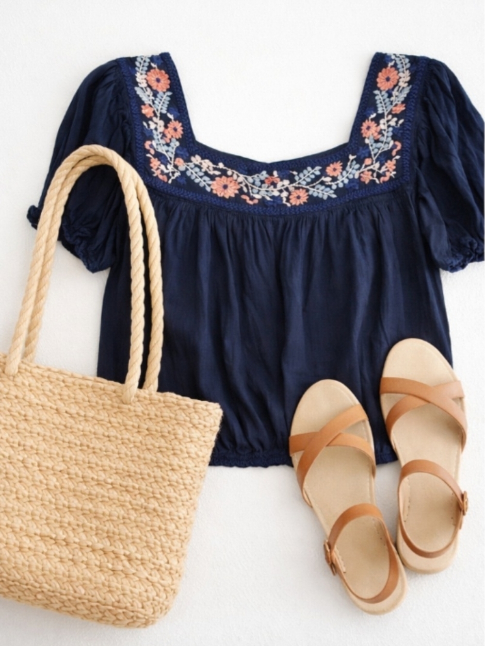 American Eagle Floral Embroidered Peasant Blouse Large Boho Puff Sleeve Crop